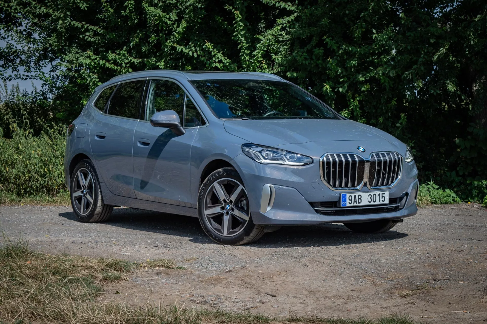 BMW Série 2 Active Gran Tourer 2022 mettant en avant son design élégant, son intérieur moderne et ses fonctionnalités technologiques avancées