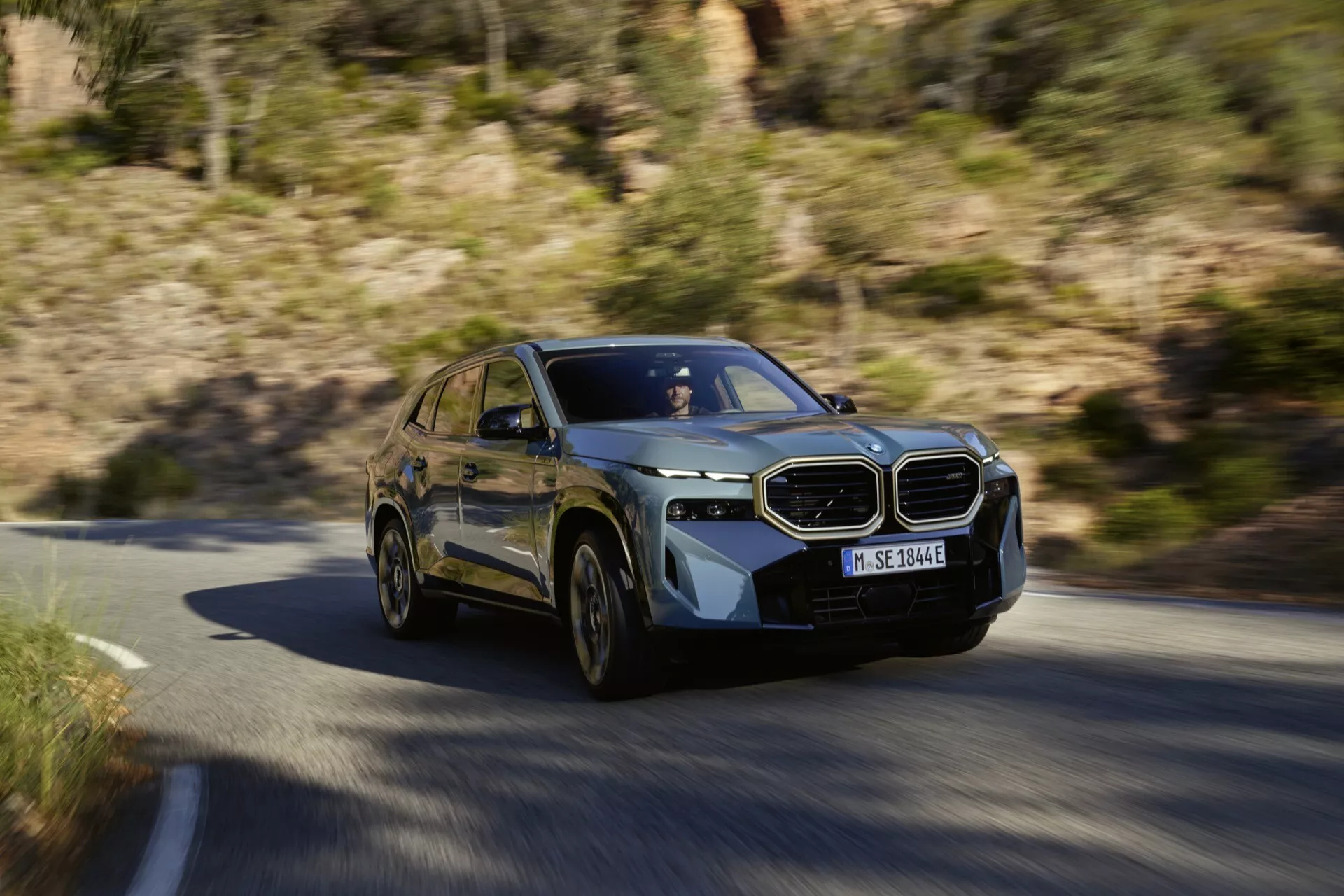 Le modèle BMW XM G09 2023 présentant un design élégant et des fonctionnalités innovantes