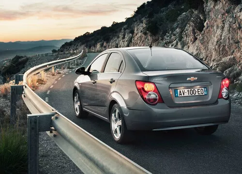 Aveo Image