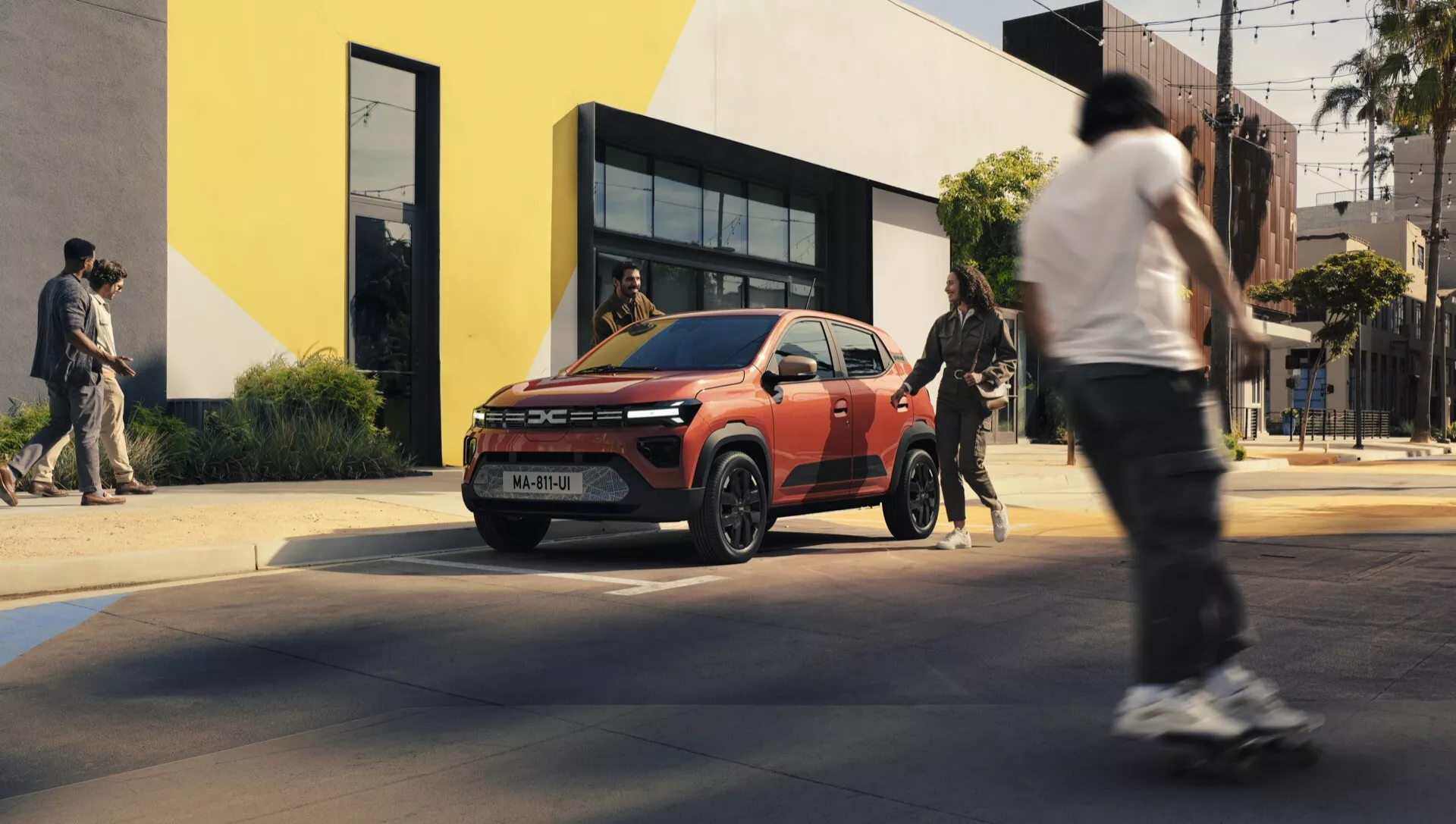 Restylage de la première génération de Dacia Spring 2024 avec nouveau design et technologie avancée