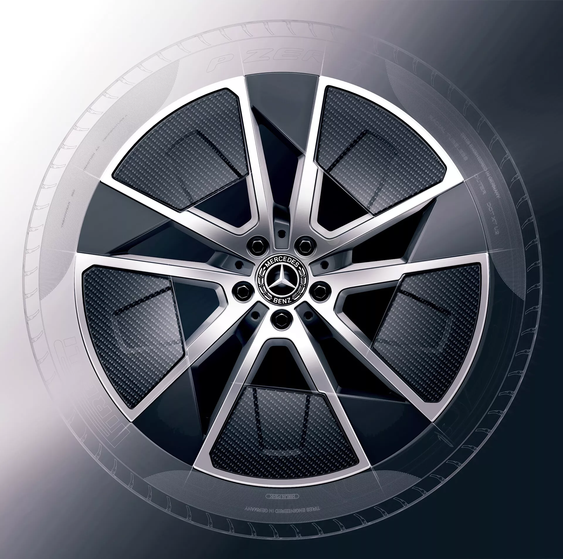 Vue rapprochée d'une roue de voiture élégante avec un motif à cinq branches jumelées et une finition bicolore, avec une base gris foncé et des bords métalliques polis. Le design de la roue comprend une texture en treillis noir entre les branches et un logo rond central. Le pneu présente des motifs de bande de roulement visibles. L'image en haute résolution est prise avec un angle direct de haut en bas, se concentrant uniquement sur la roue. L'arrière-plan est flou et de couleur neutre, mettant en valeur le design premium et l'esthétique moderne de la roue.
