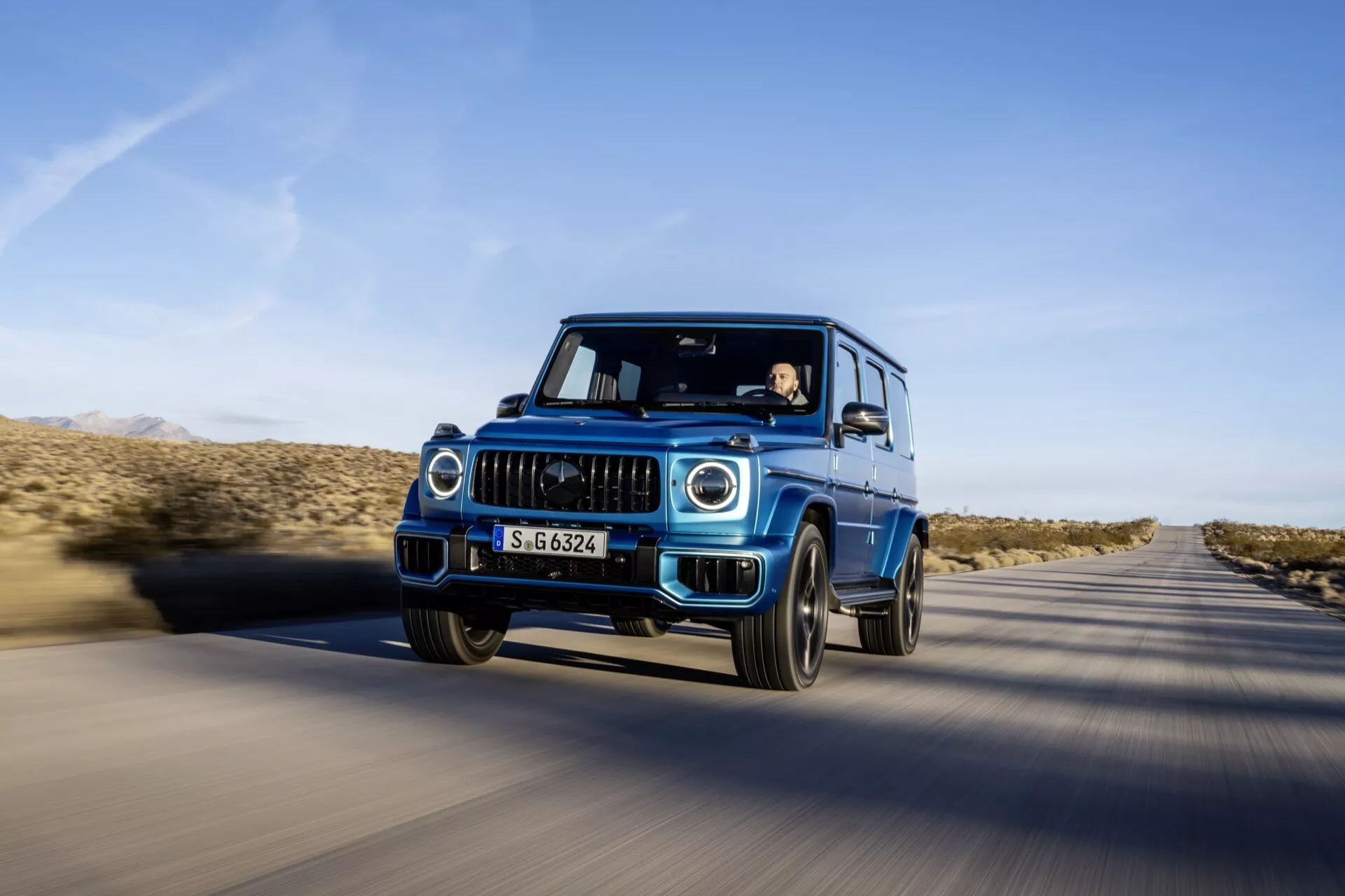 Extérieur du modèle Mercedes-Benz G-Klasse 465 de 2024 présentant un design élégant et des fonctionnalités avancées