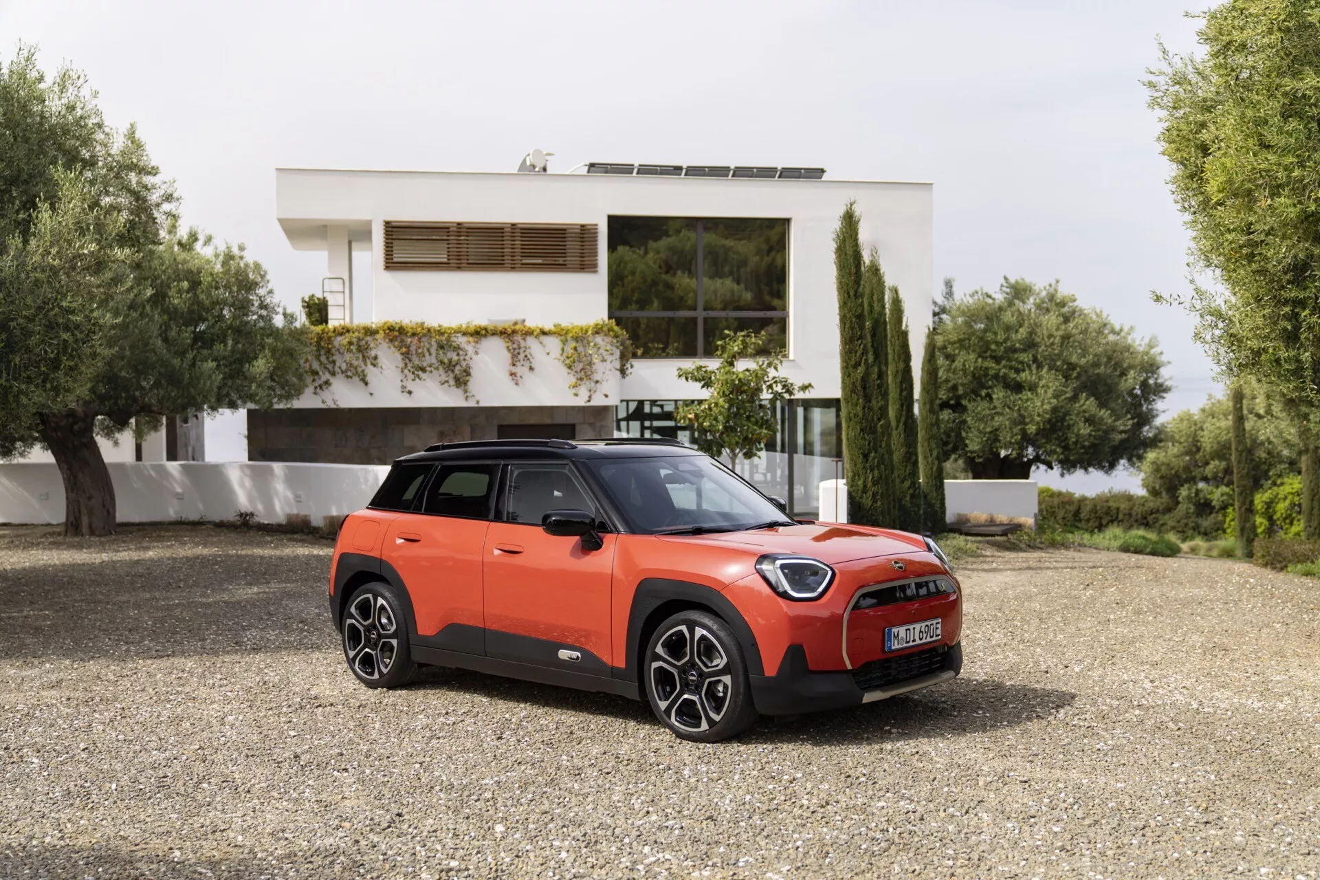 Mini Aceman de 2024 (J05) présentant son design élégant et ses caractéristiques avancées