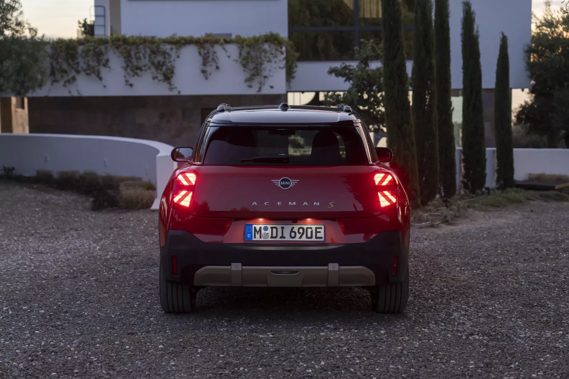 Mini Aceman 2024 (J05) présentant son design élégant et ses caractéristiques innovantes